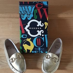 Women's shoes